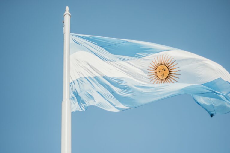 Argentine Prosecutor Seeks to Freeze Assets in LIBRA Memecoin Fraud Case