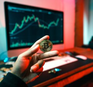 Bitcoin Investing: The Complete 2025 Guide to Buying & Holding BTC