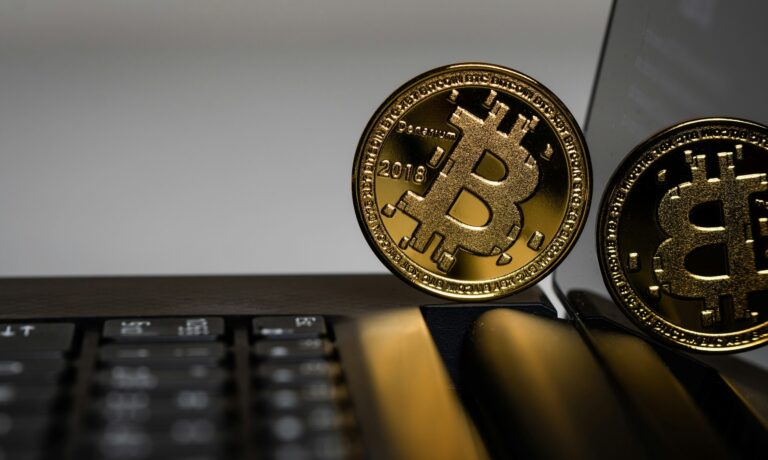 A Comprehensive Guide to Shorting Bitcoin on Binance and Coinbase