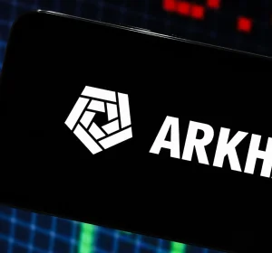 Arkham Maps Iran Wallets After $344M Freeze