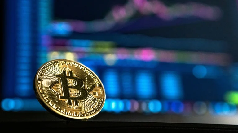 Bitcoin Traders Pile Into $82K Calls