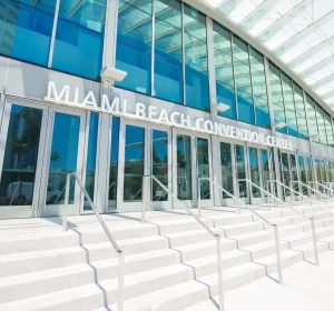 Consensus 2026 Packed 20.000 Into Miami to Talk Crypto Payments; The Food Hall Only Took Cash and Cards