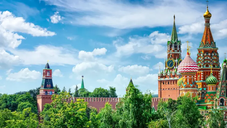 Russia Sanctions UK Teen Over A7A5 Report